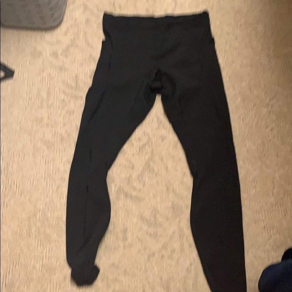 black lululemon joggers